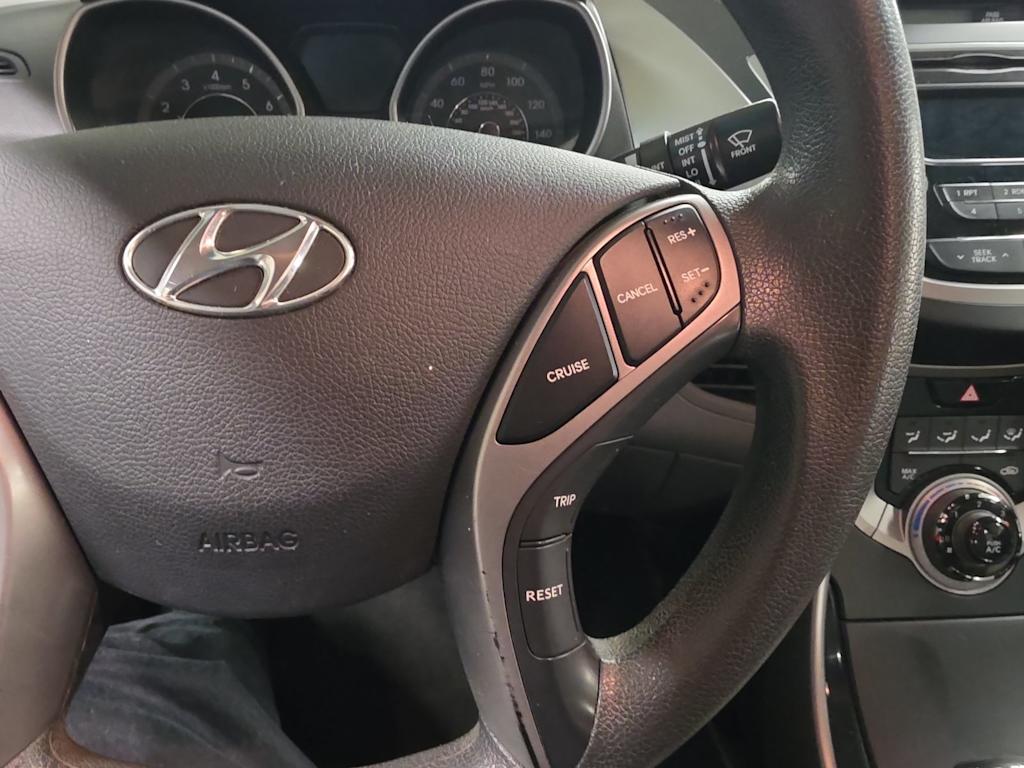 Thumbnail: 2013 Hyundai Elantra - 27