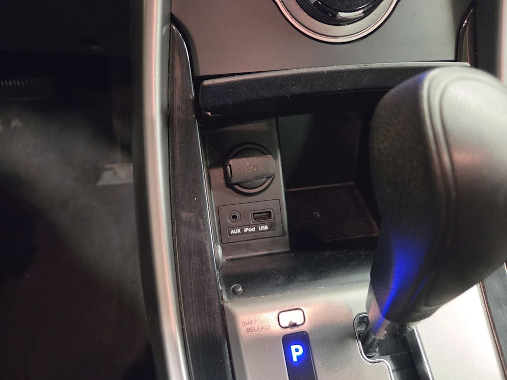 Thumbnail: 2013 Hyundai Elantra - 30