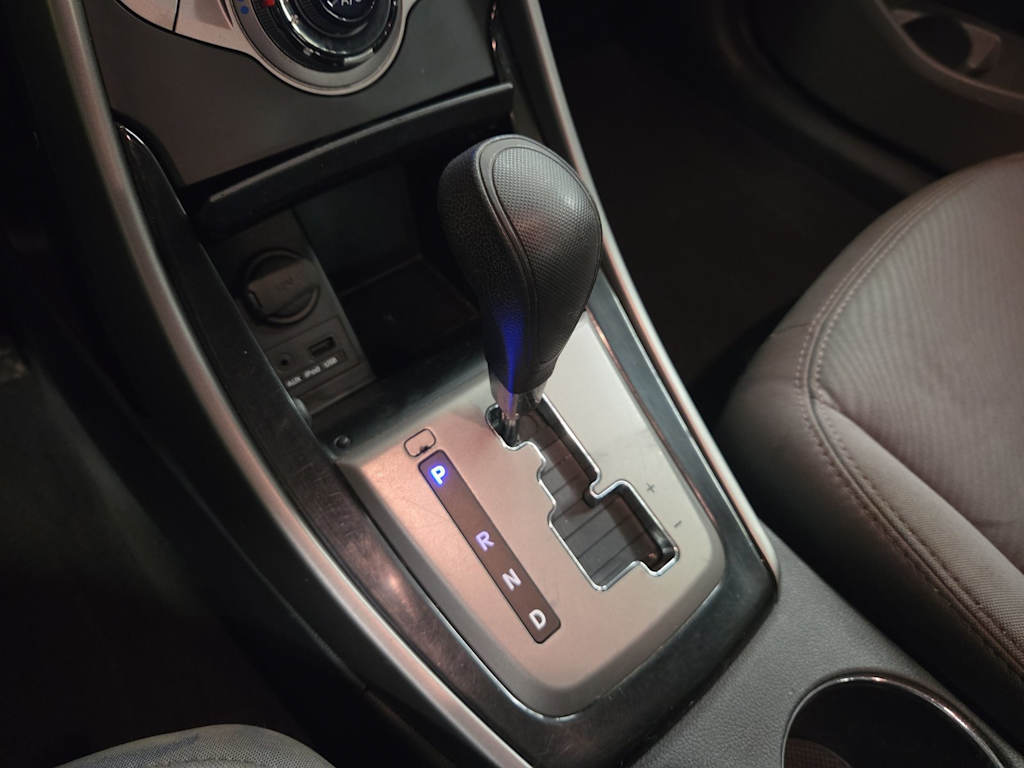 Thumbnail: 2013 Hyundai Elantra - 31