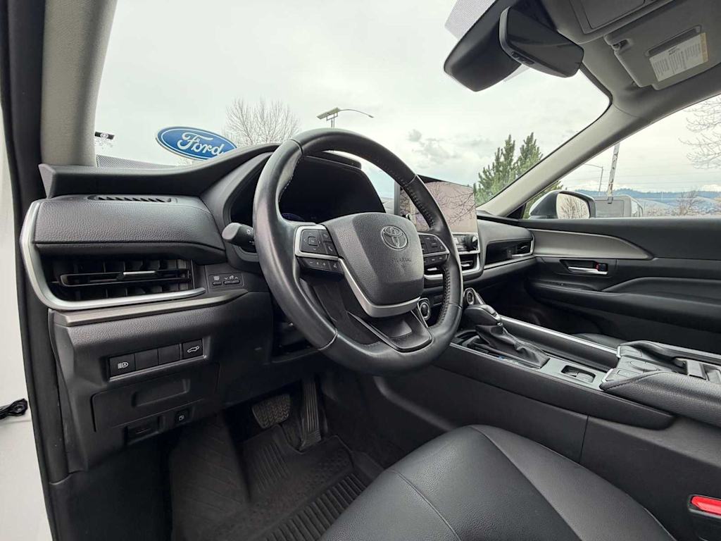 Thumbnail: 2024 Toyota Grand Highlander - 2