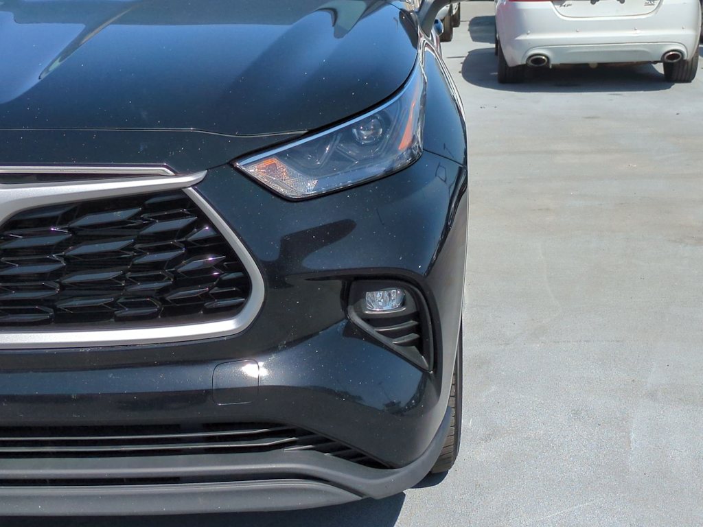 2022 Toyota Highlander LE 25