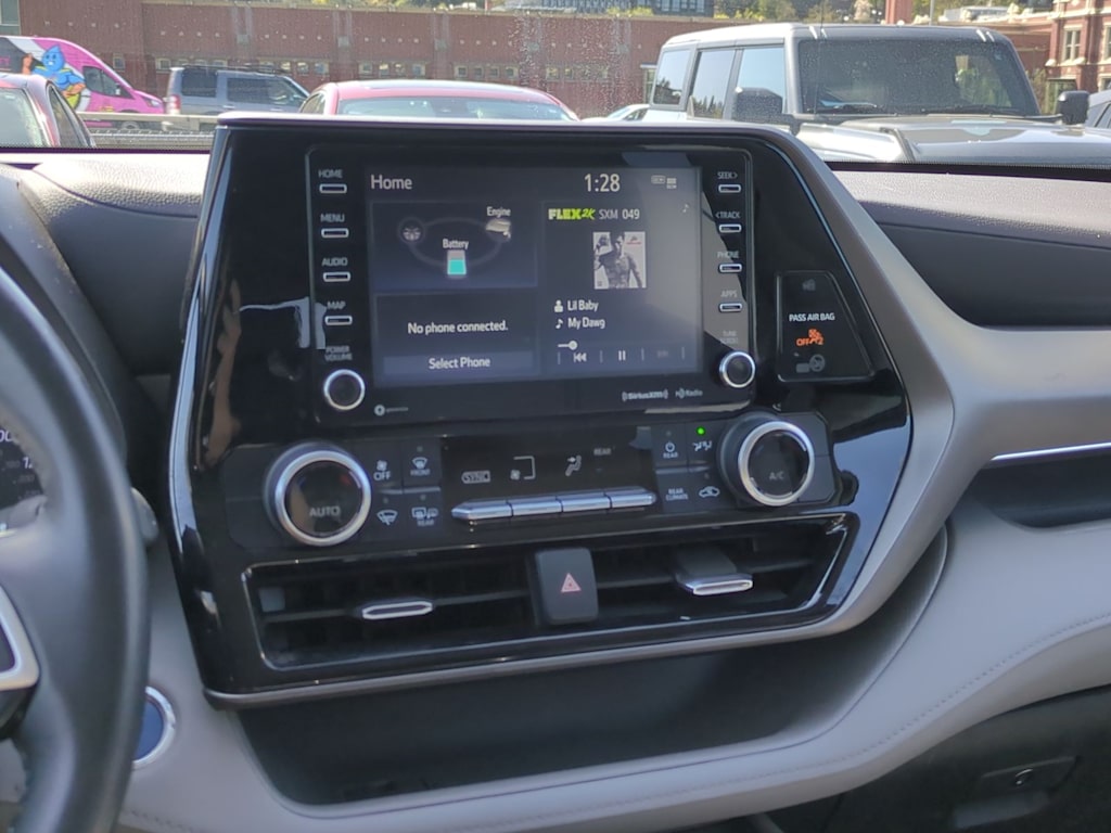 2022 Toyota Highlander LE 15