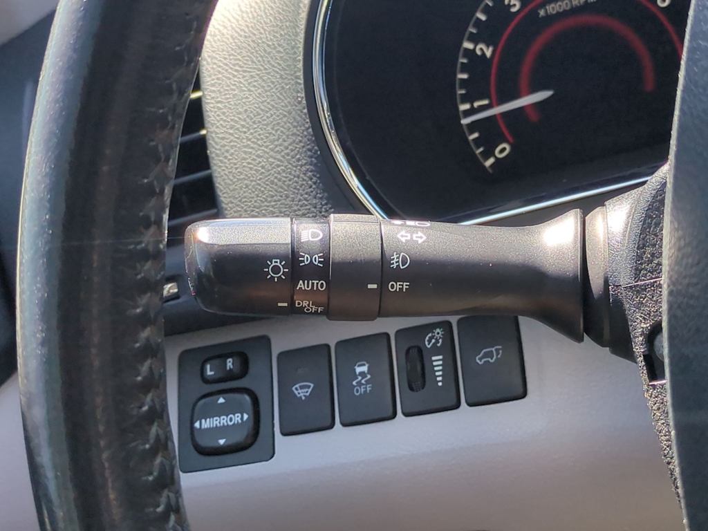 Thumbnail: 2013 Toyota Highlander - 33