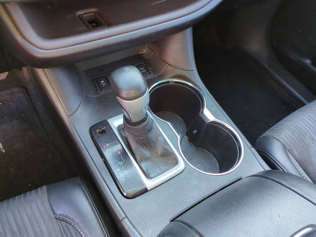 Thumbnail: 2015 Toyota Highlander - 32