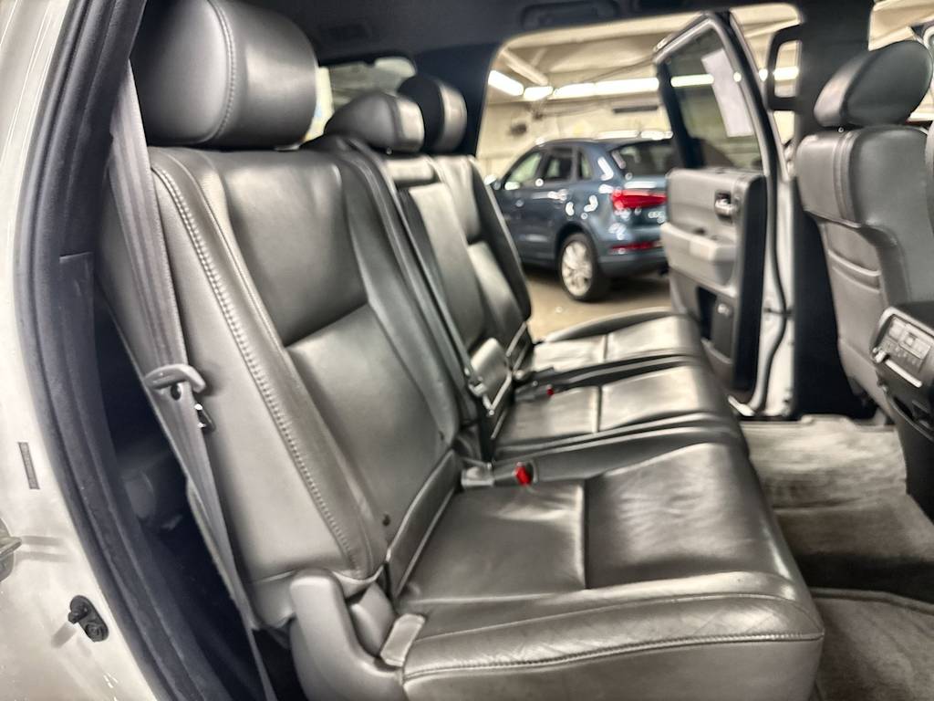 Thumbnail: 2008 Toyota Sequoia - 30