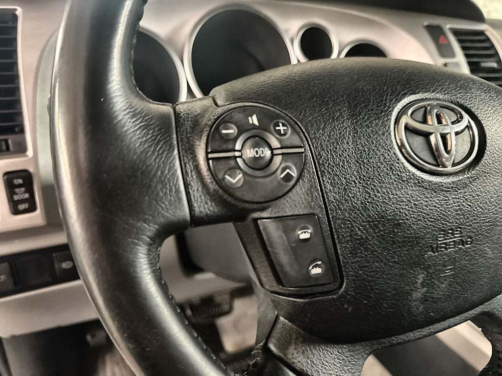 Thumbnail: 2008 Toyota Sequoia - 32