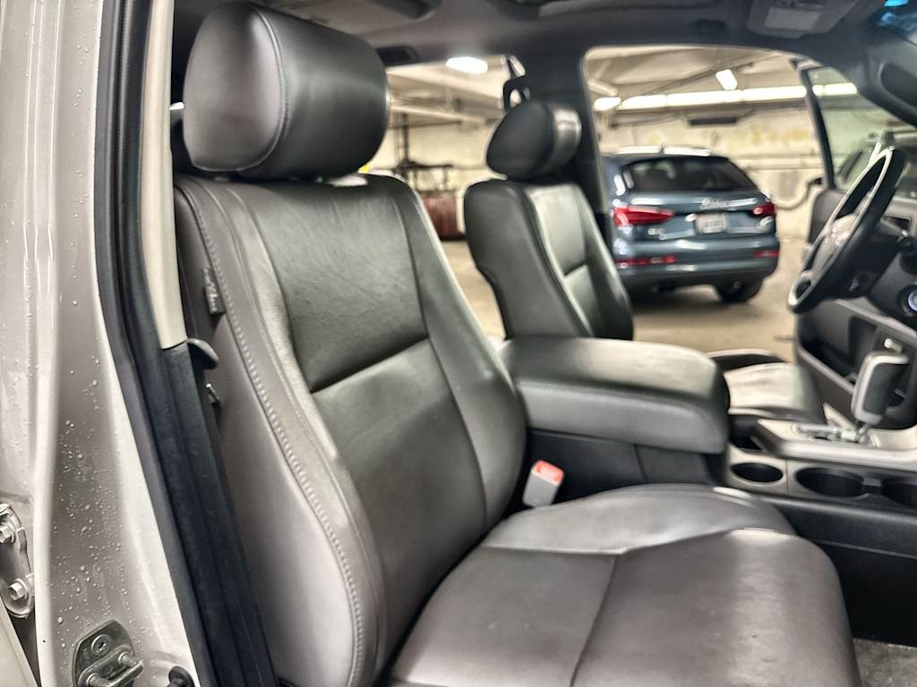 Thumbnail: 2008 Toyota Sequoia - 12