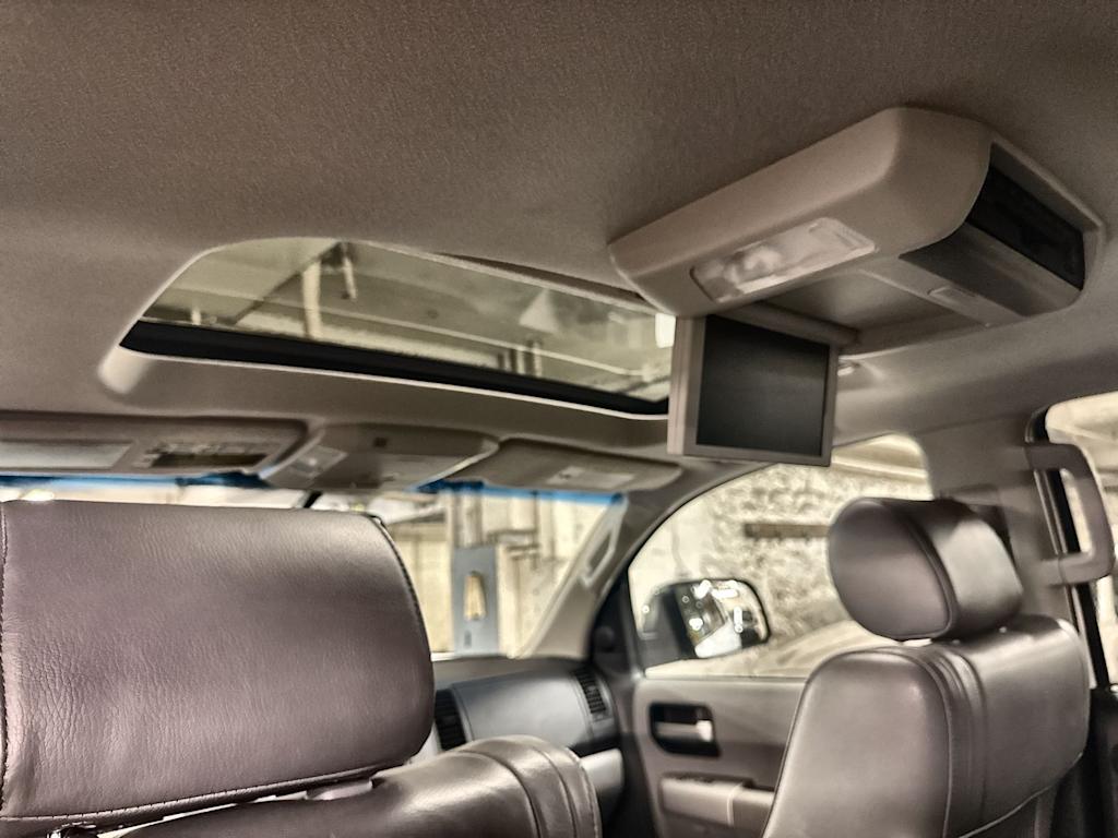 Thumbnail: 2008 Toyota Sequoia - 28