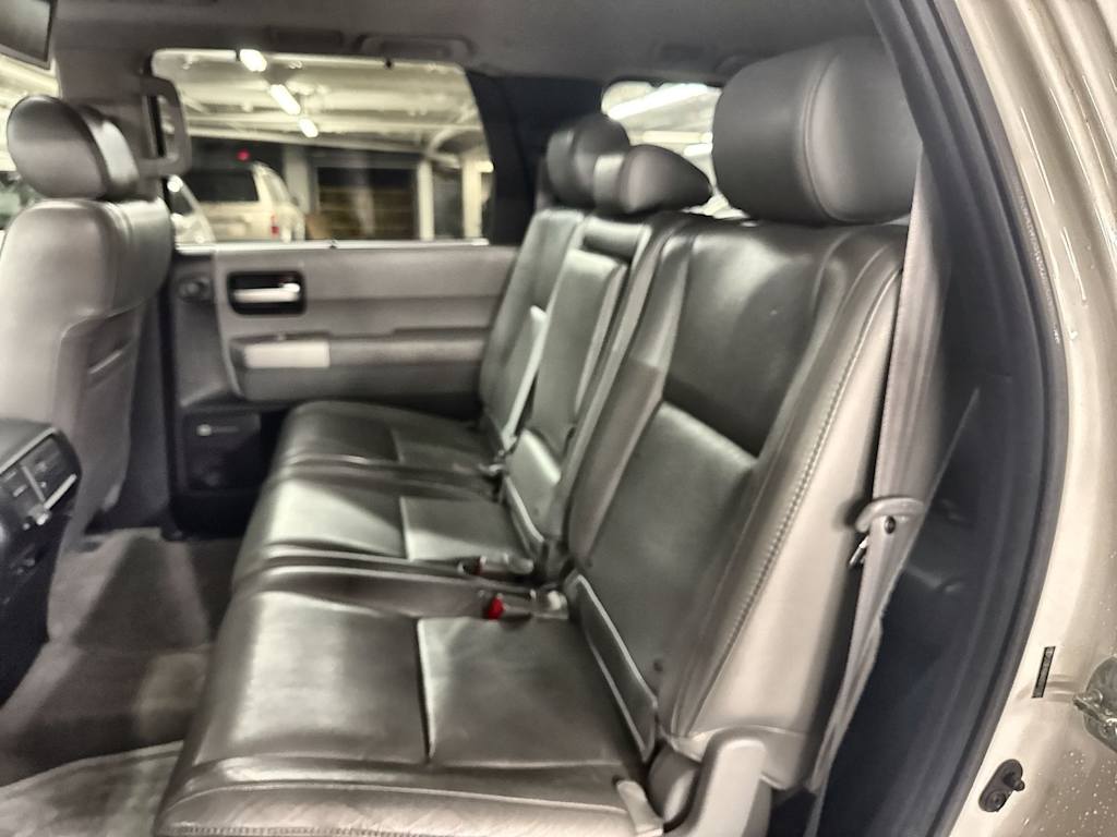 Thumbnail: 2008 Toyota Sequoia - 29