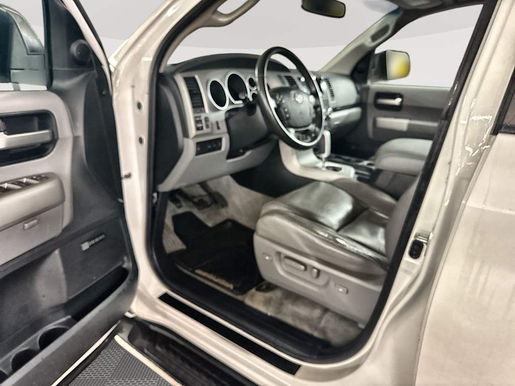 Thumbnail: 2008 Toyota Sequoia - 24