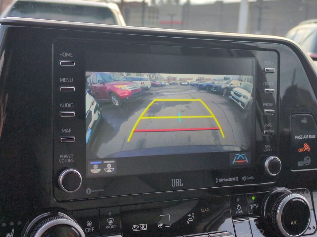 Thumbnail: 2021 Toyota Highlander - 34