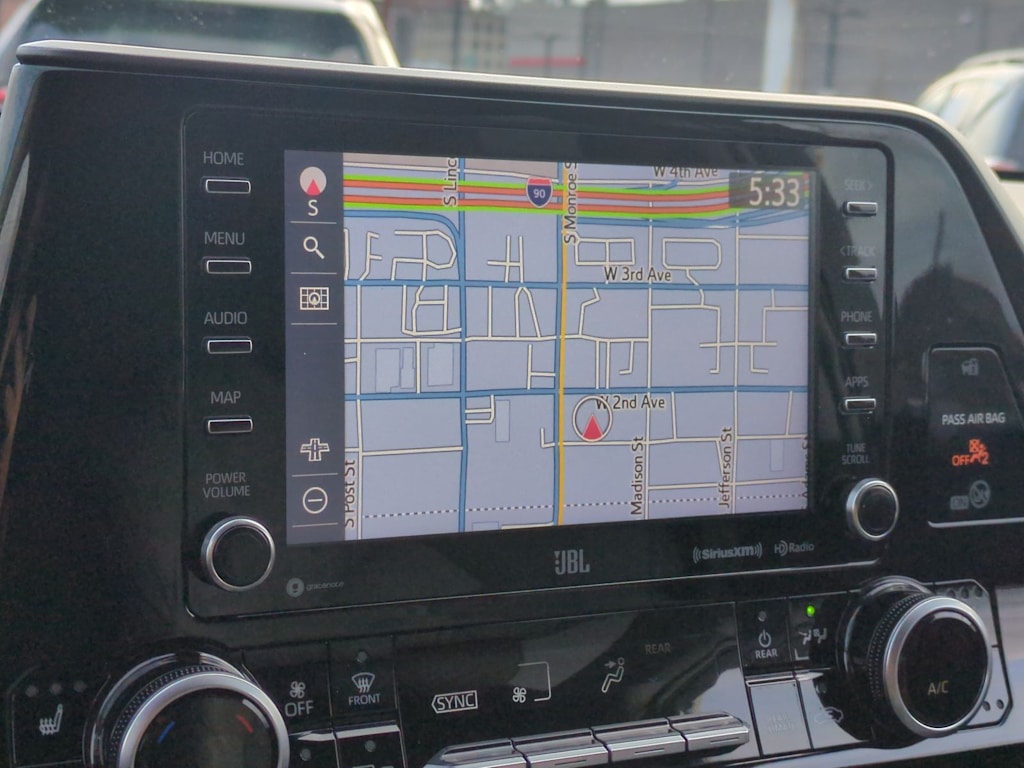 Thumbnail: 2021 Toyota Highlander - 33