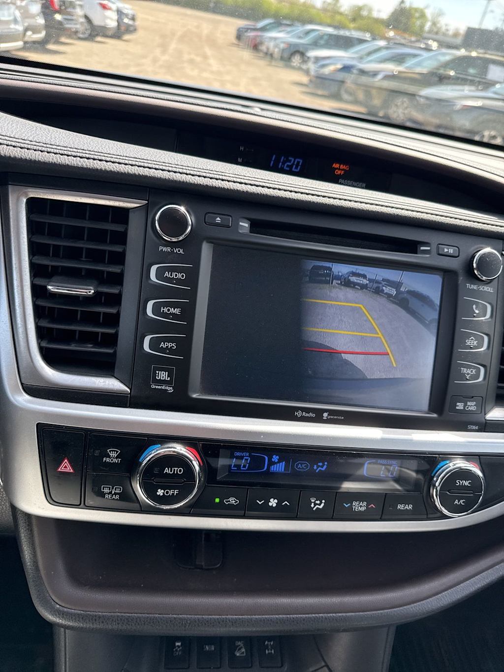 Thumbnail: 2015 Toyota Highlander - 11
