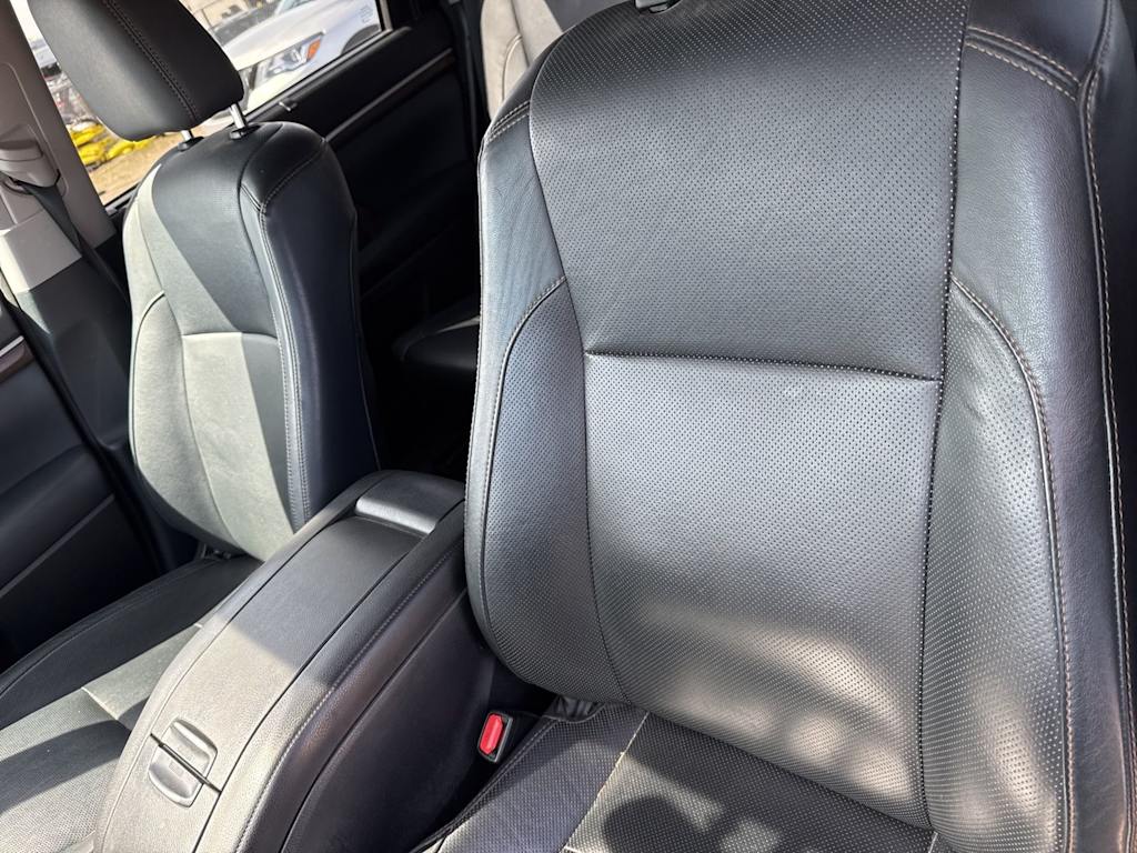 Thumbnail: 2015 Toyota Highlander - 9