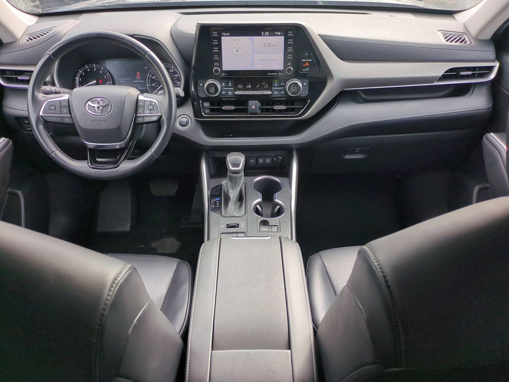 Thumbnail: 2021 Toyota Highlander - 10