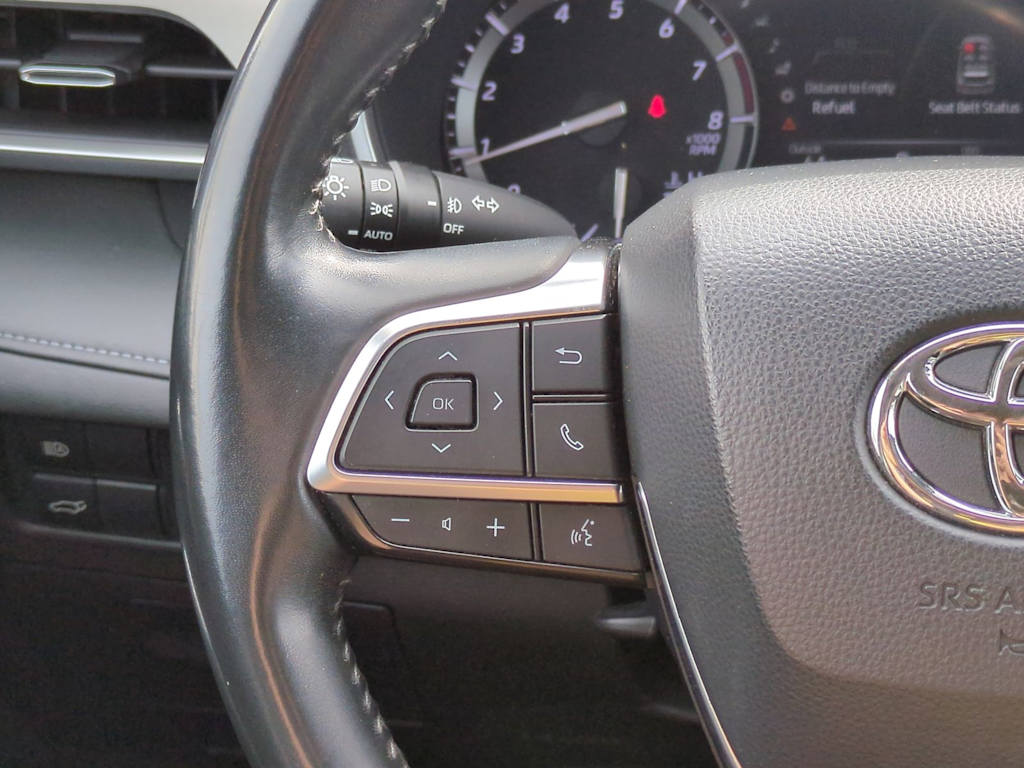 Thumbnail: 2021 Toyota Highlander - 31