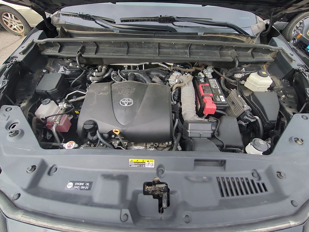 Thumbnail: 2021 Toyota Highlander - 9