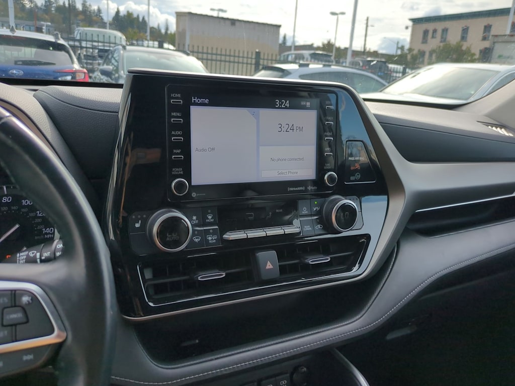 Thumbnail: 2021 Toyota Highlander - 15