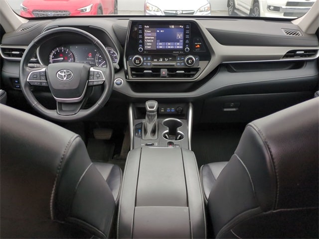 2022 Toyota Highlander XLE 10