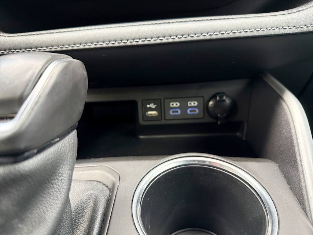 Thumbnail: 2022 Toyota Highlander - 34