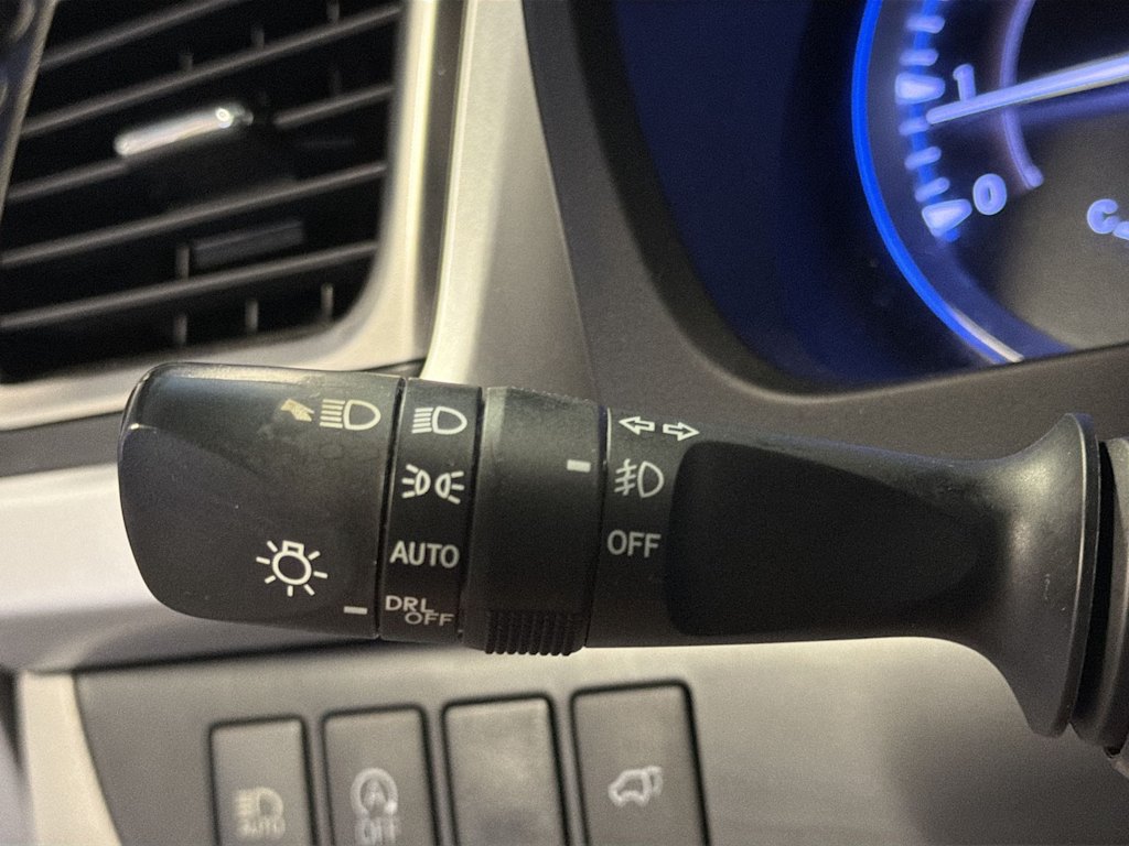 Thumbnail: 2019 Toyota Highlander - 14
