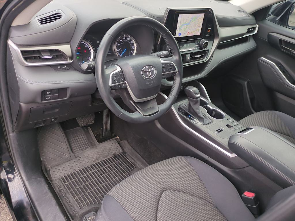Thumbnail: 2024 Toyota Highlander - 2