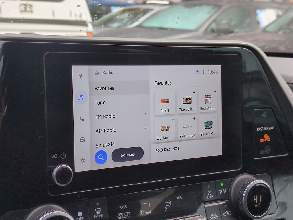 Thumbnail: 2024 Toyota Highlander - 35