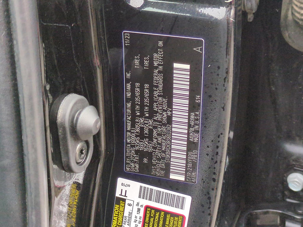 Thumbnail: 2024 Toyota Highlander - 20