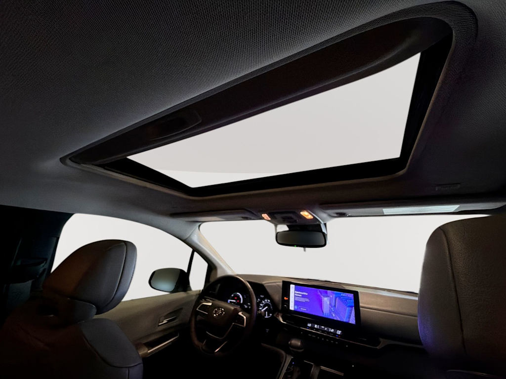 Thumbnail: 2025 Toyota Sienna - 30
