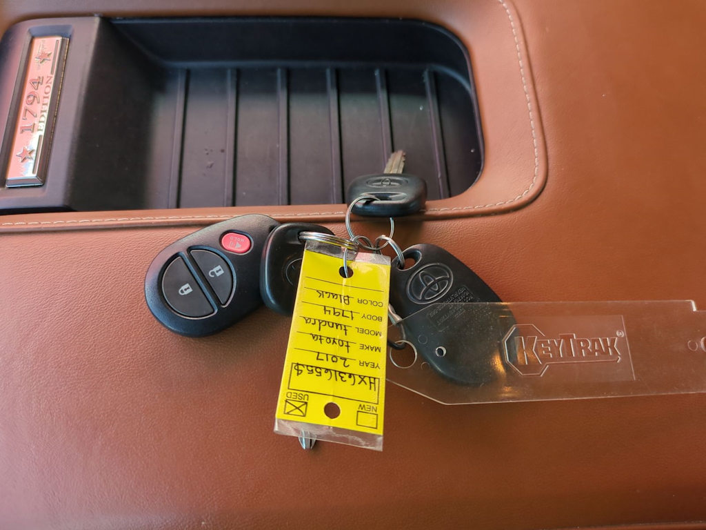 2017 Toyota Tundra 1794 Edition 18