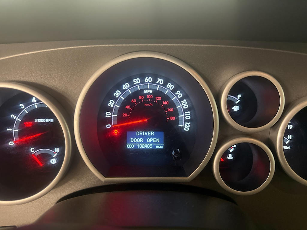 Thumbnail: 2011 Toyota Tundra - 8