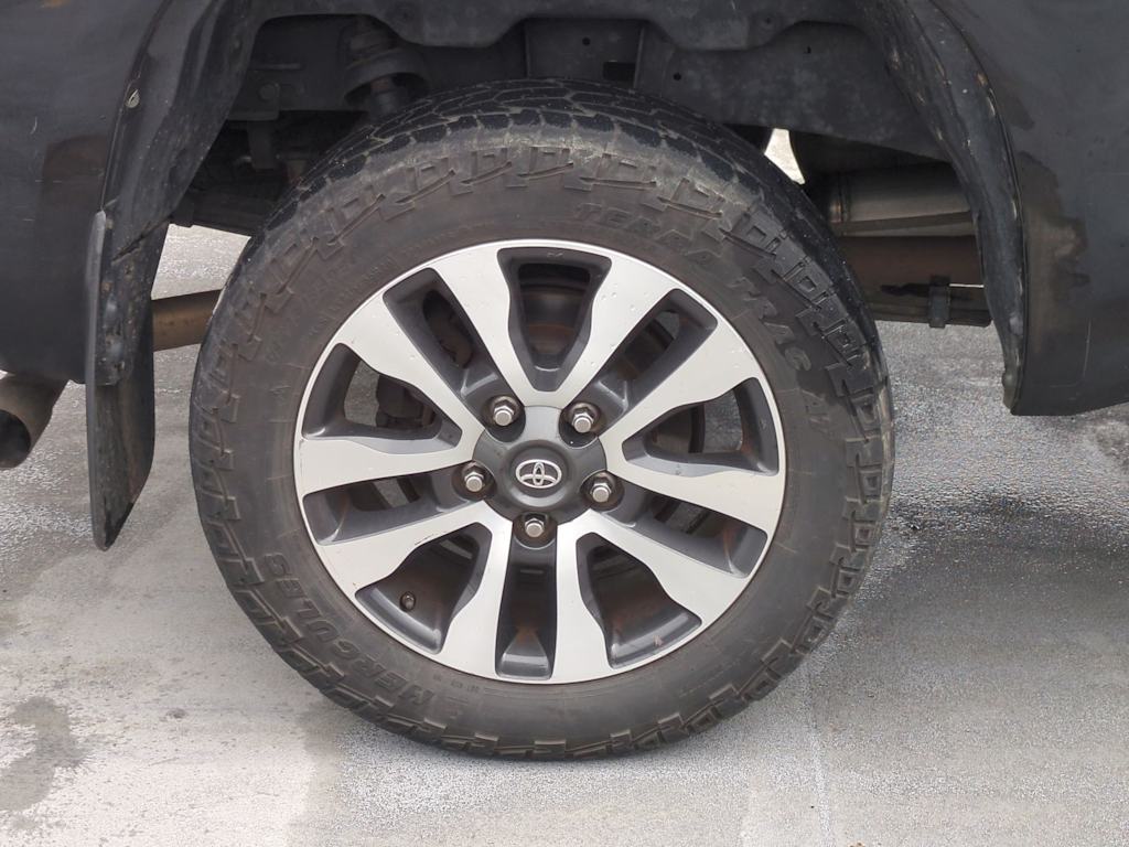 Thumbnail: 2018 Toyota Tundra - 8