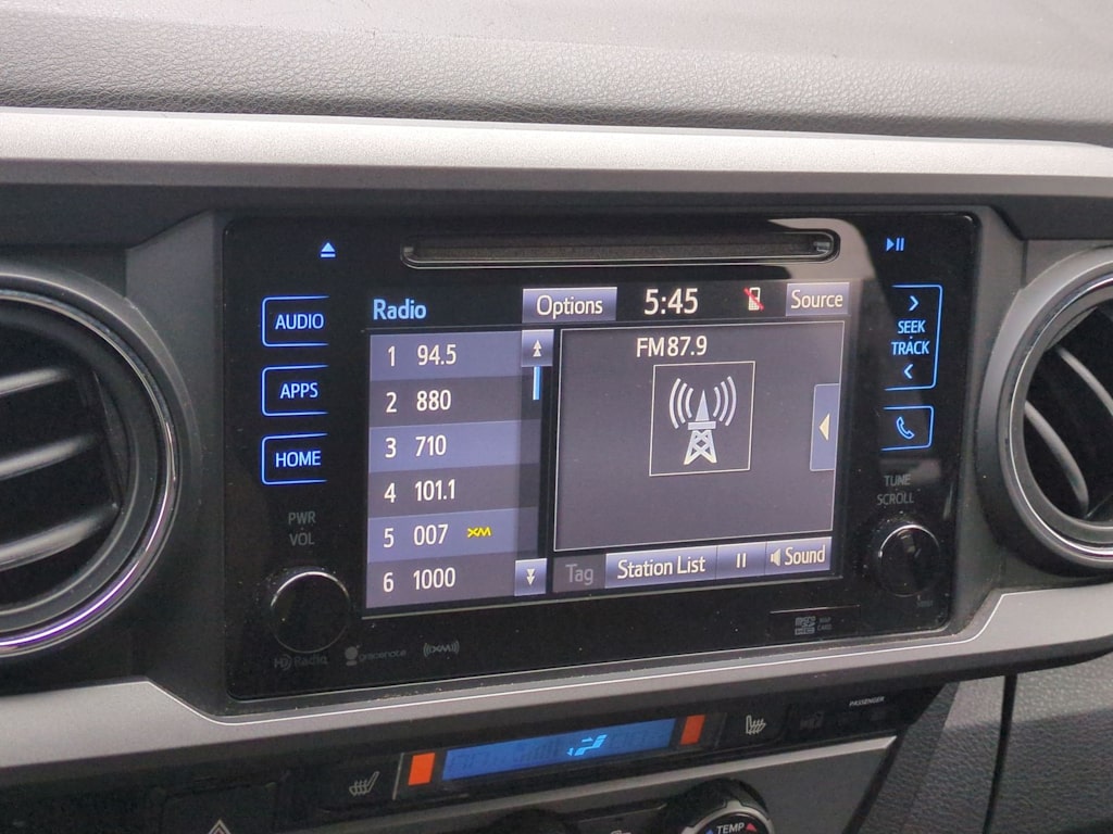 Thumbnail: 2017 Toyota Tacoma - 35