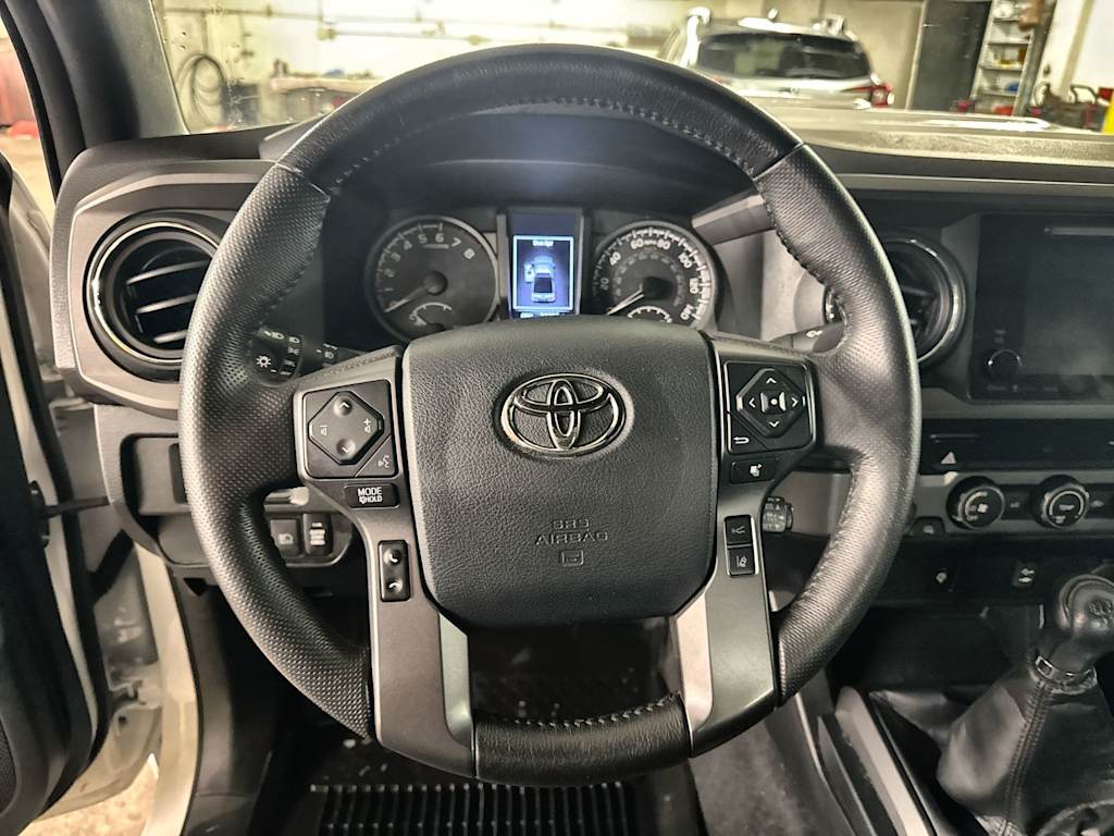 Thumbnail: 2019 Toyota Tacoma - 8