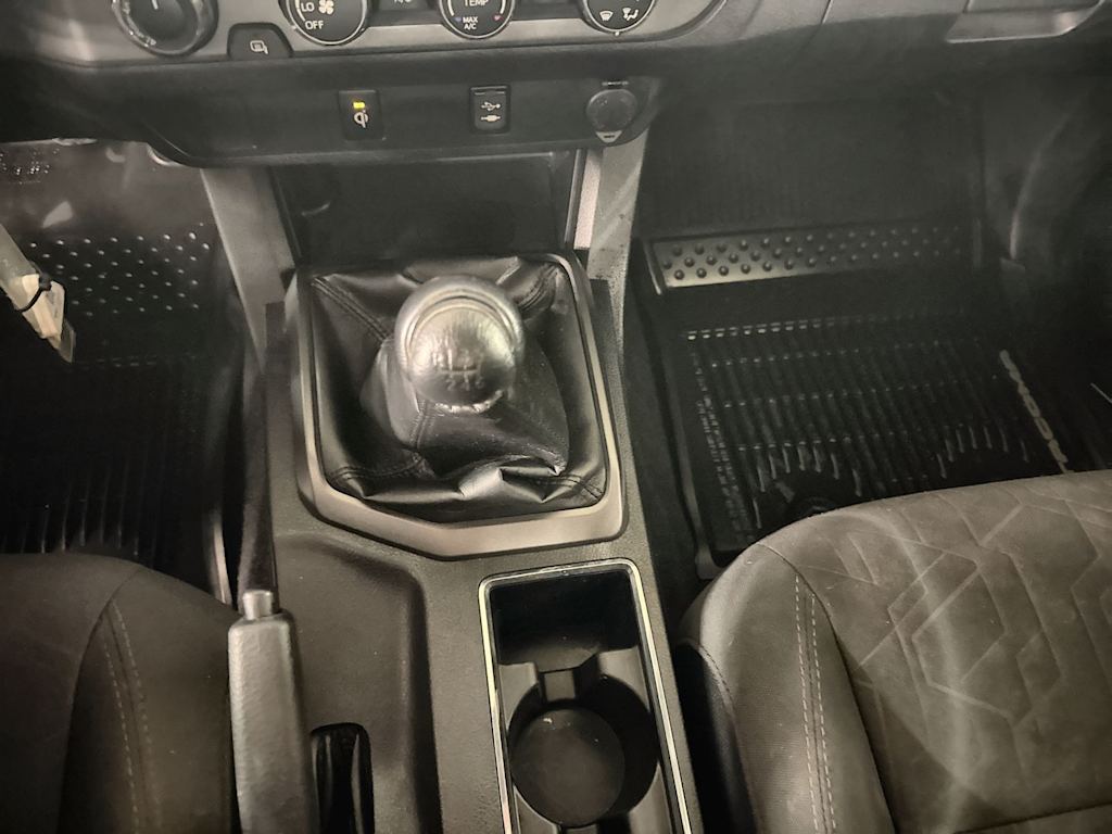 Thumbnail: 2019 Toyota Tacoma - 13