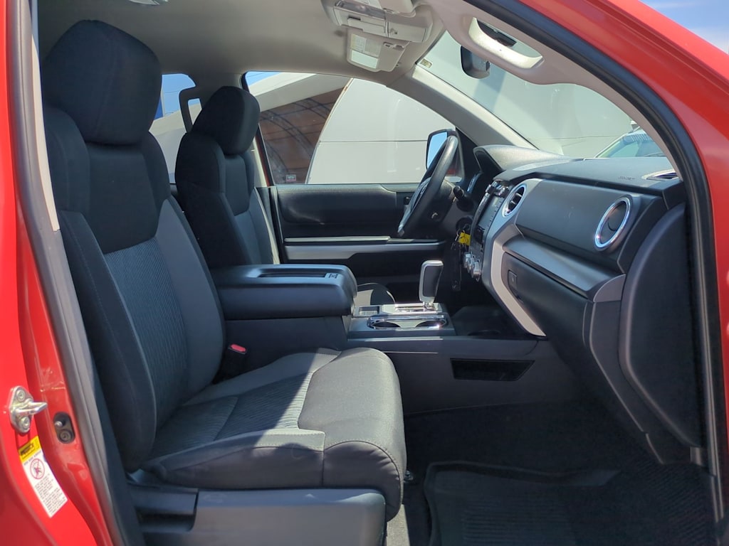 Thumbnail: 2016 Toyota Tundra - 12
