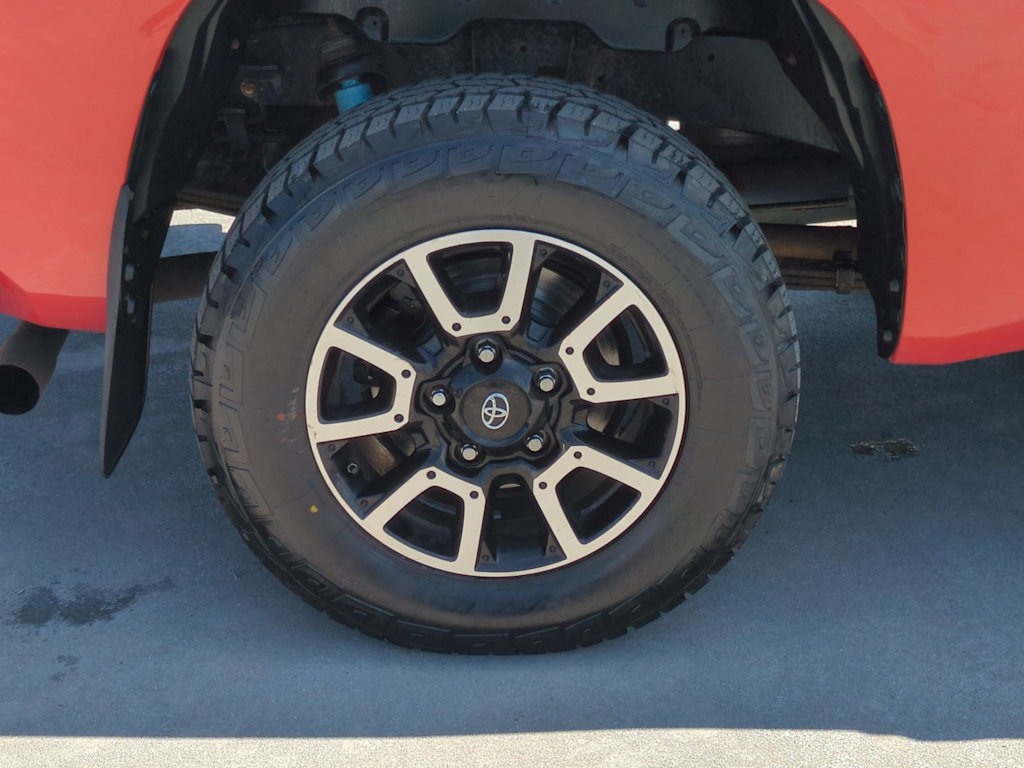 Thumbnail: 2016 Toyota Tundra - 8