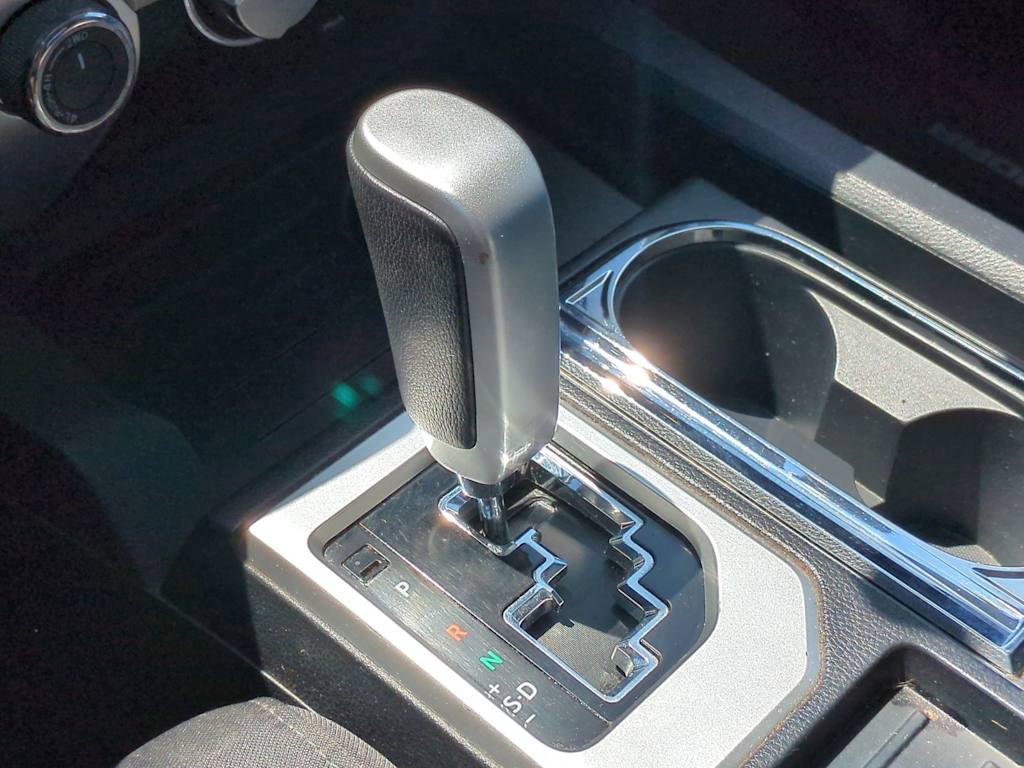 Thumbnail: 2016 Toyota Tundra - 16