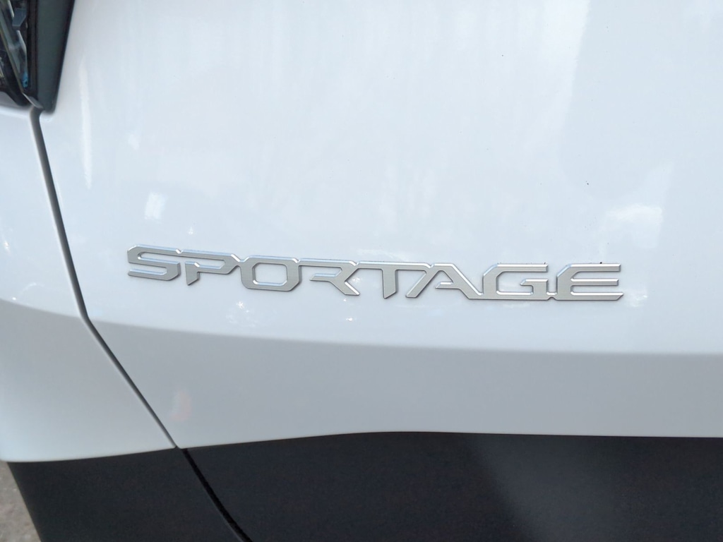 Thumbnail: 2026 Kia Sportage - 24