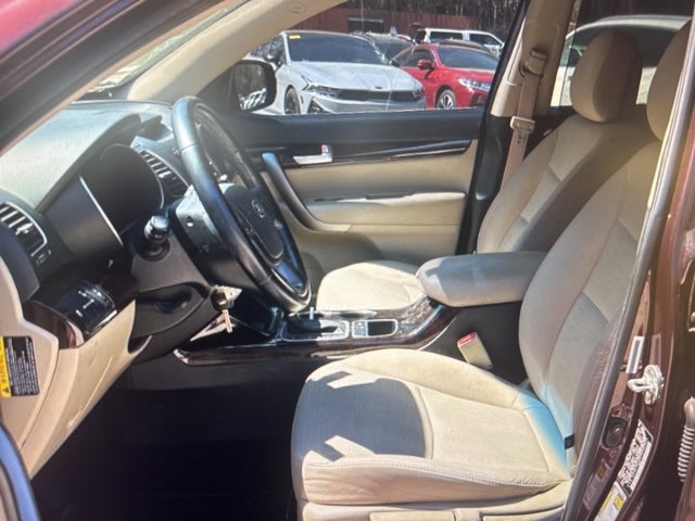 2015 Kia Sorento LX 8