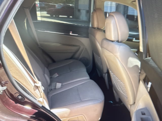 2015 Kia Sorento LX 17