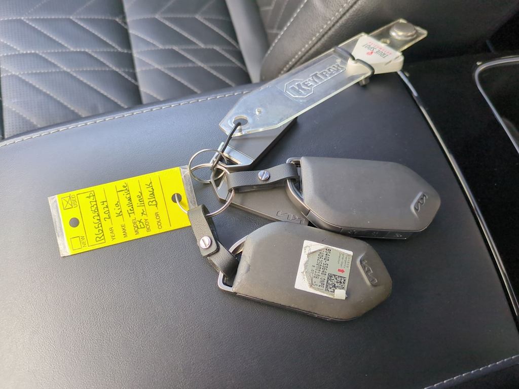 Thumbnail: 2024 Kia Telluride - 18