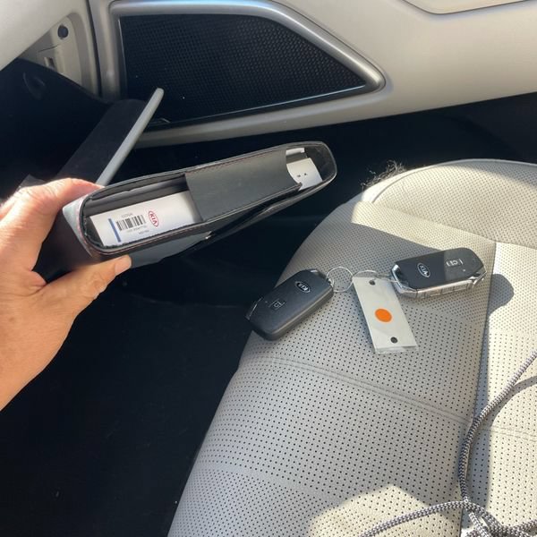 Thumbnail: 2021 Kia Telluride - 32