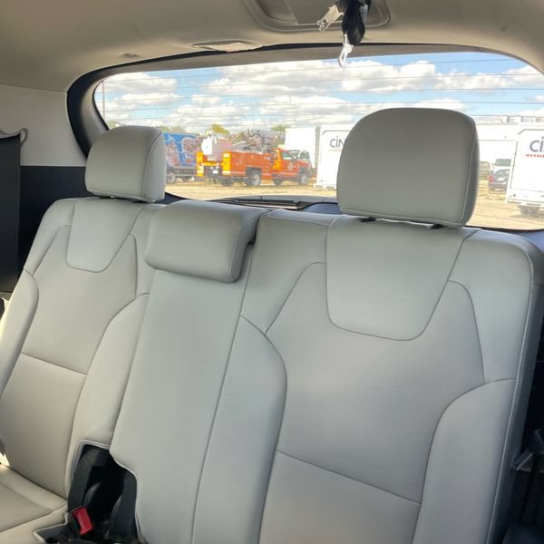 Thumbnail: 2021 Kia Telluride - 25