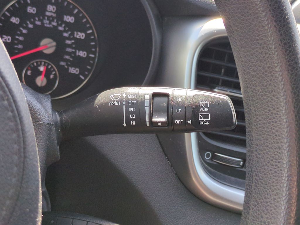Thumbnail: 2019 Kia Sorento - 32