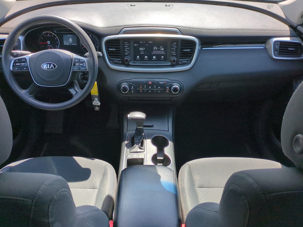 Thumbnail: 2019 Kia Sorento - 10