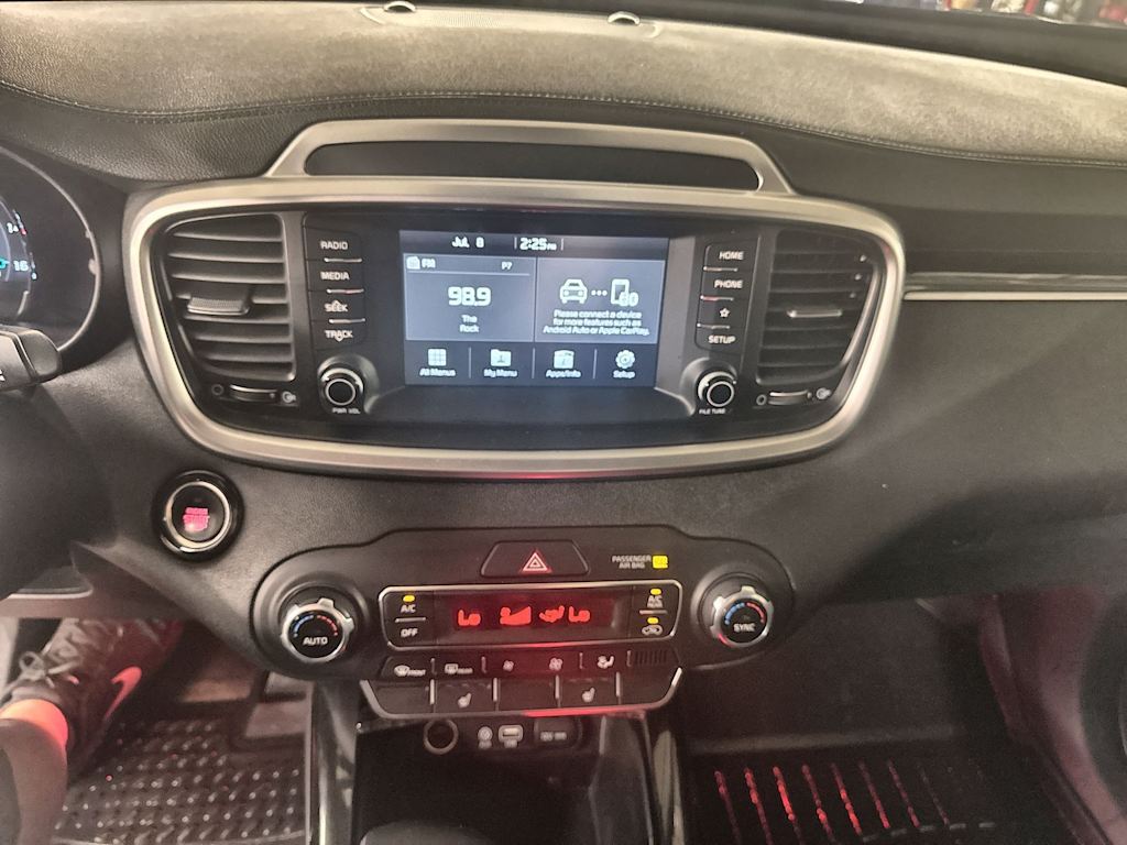 Thumbnail: 2020 Kia Sorento - 33
