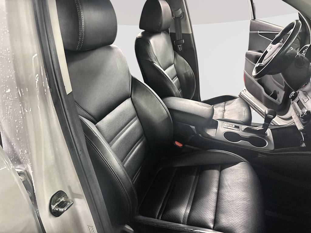 Thumbnail: 2020 Kia Sorento - 11