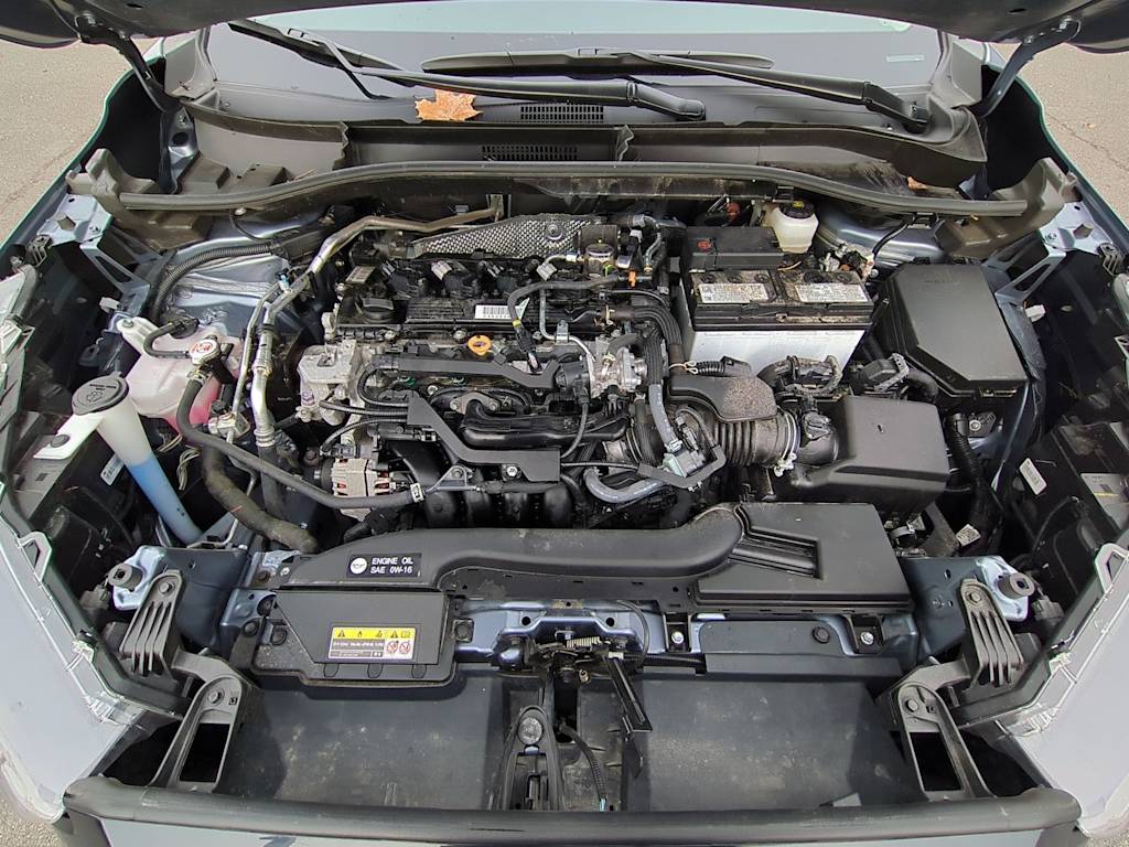 Thumbnail: 2023 Toyota Corolla Cross - 9