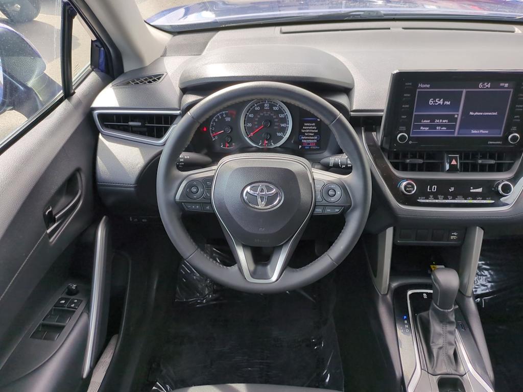 Thumbnail: 2022 Toyota Corolla Cross - 14